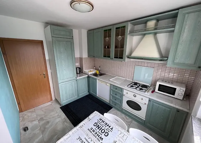 Апартаменти Popeye Макарська